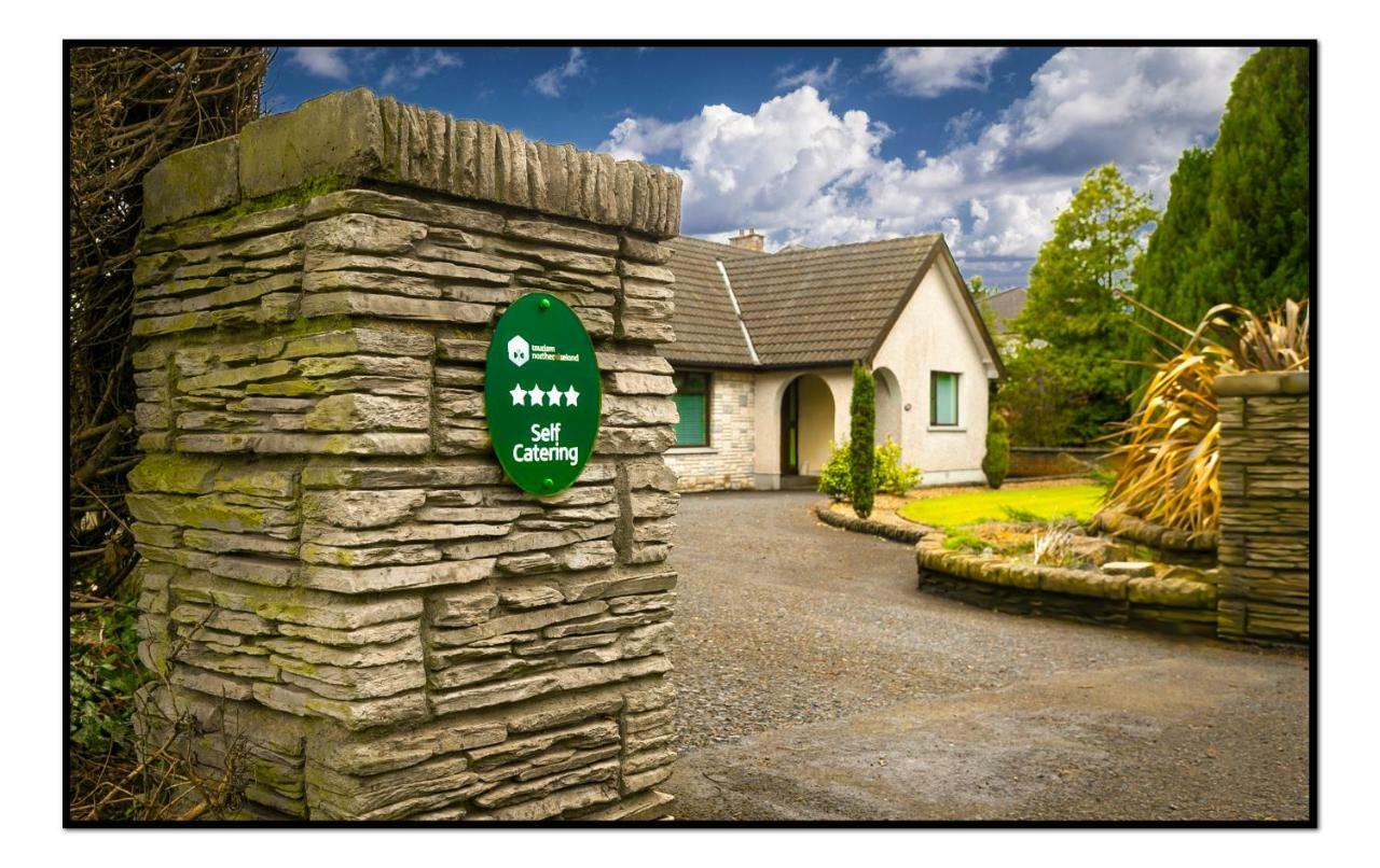 Burndavis Lodge แบลลีมีนา ภายนอก รูปภาพ